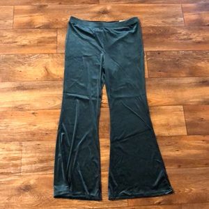 American Eagle Emerald Flare Leggings